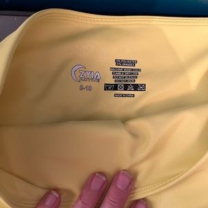 Zyia light n tight leggings